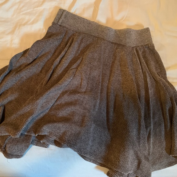 Xs tencel skirt- made in Canada - Picture 2 of 2